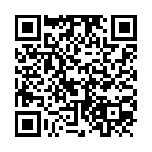 Clearly-filtered.myshopify.com QR code