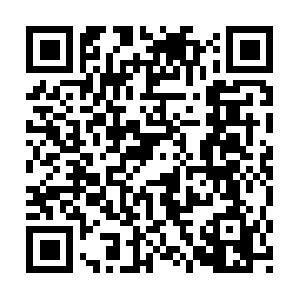Theonlythingthatsetsyouapartisyourstory.com QR code